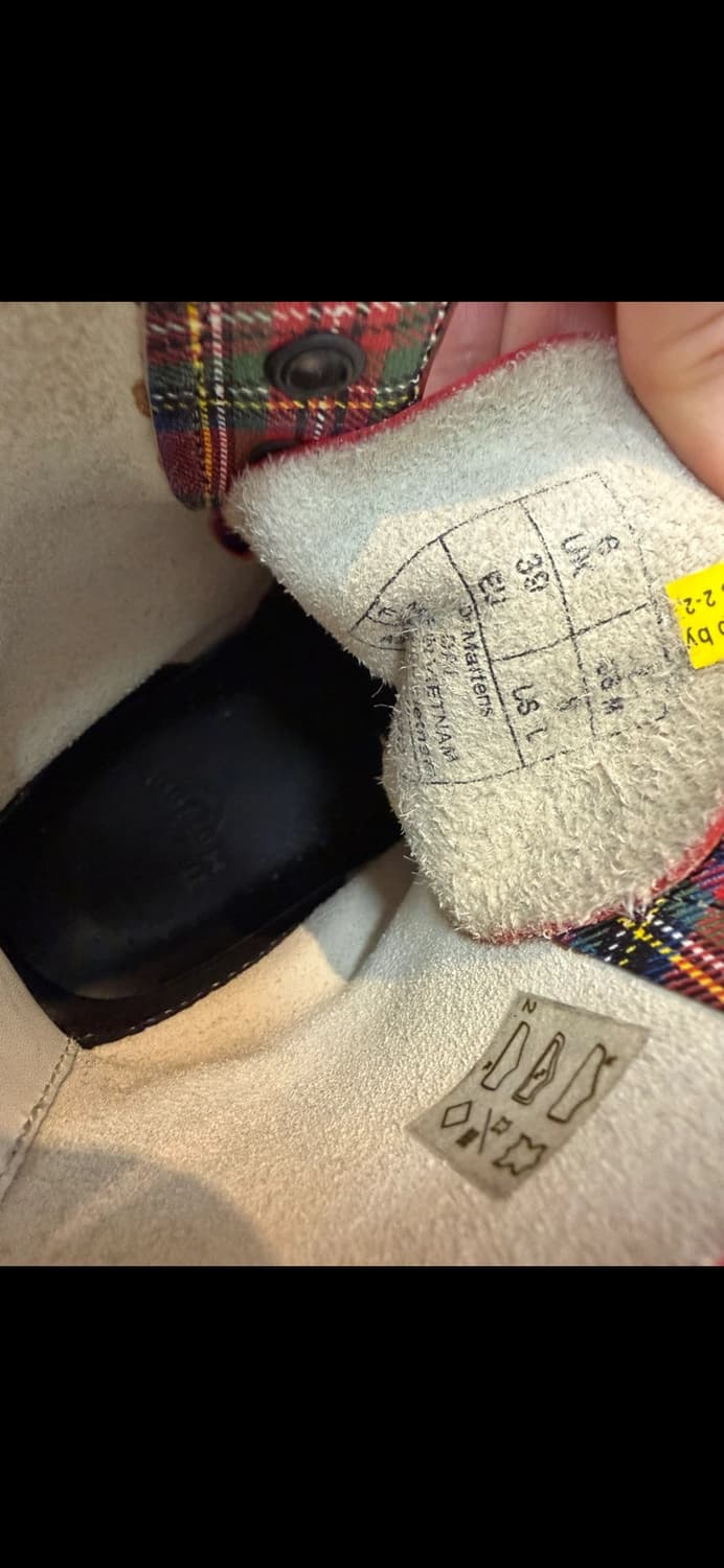 닥터마틴 타탄 체크 스터드 부츠 39 상품이미지2