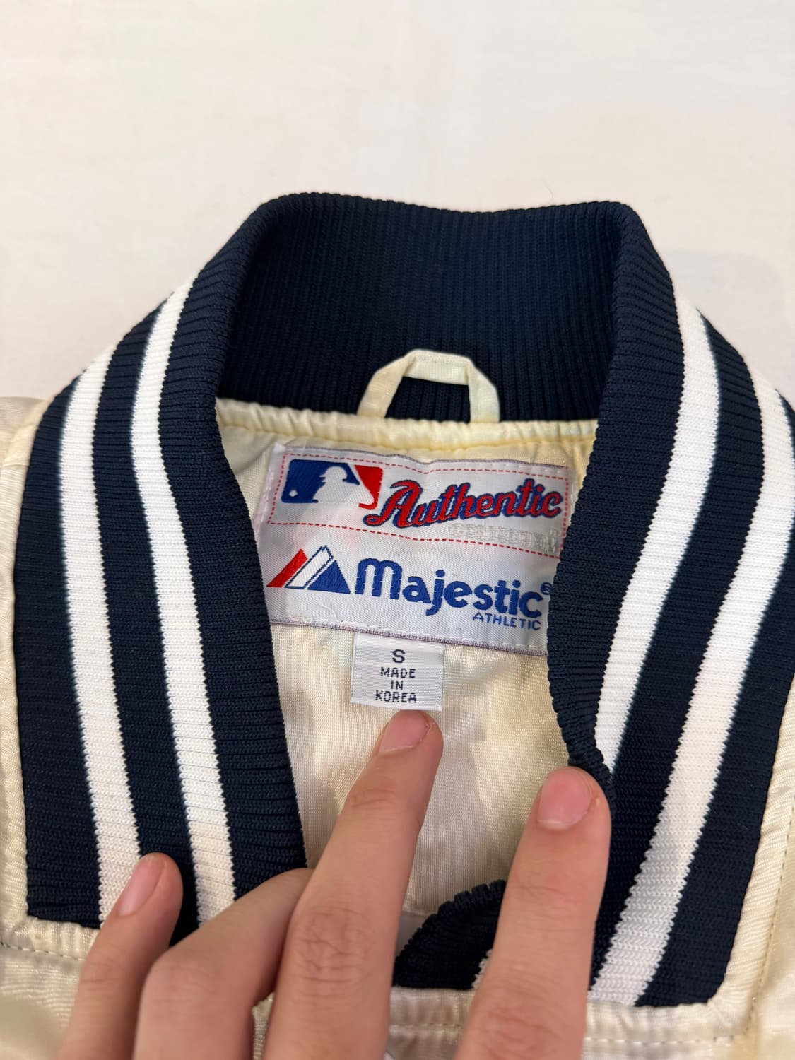 90s 희귀컬러 마제스틱 뉴욕 양키스 오왼 자켓 아이보리 상품이미지6