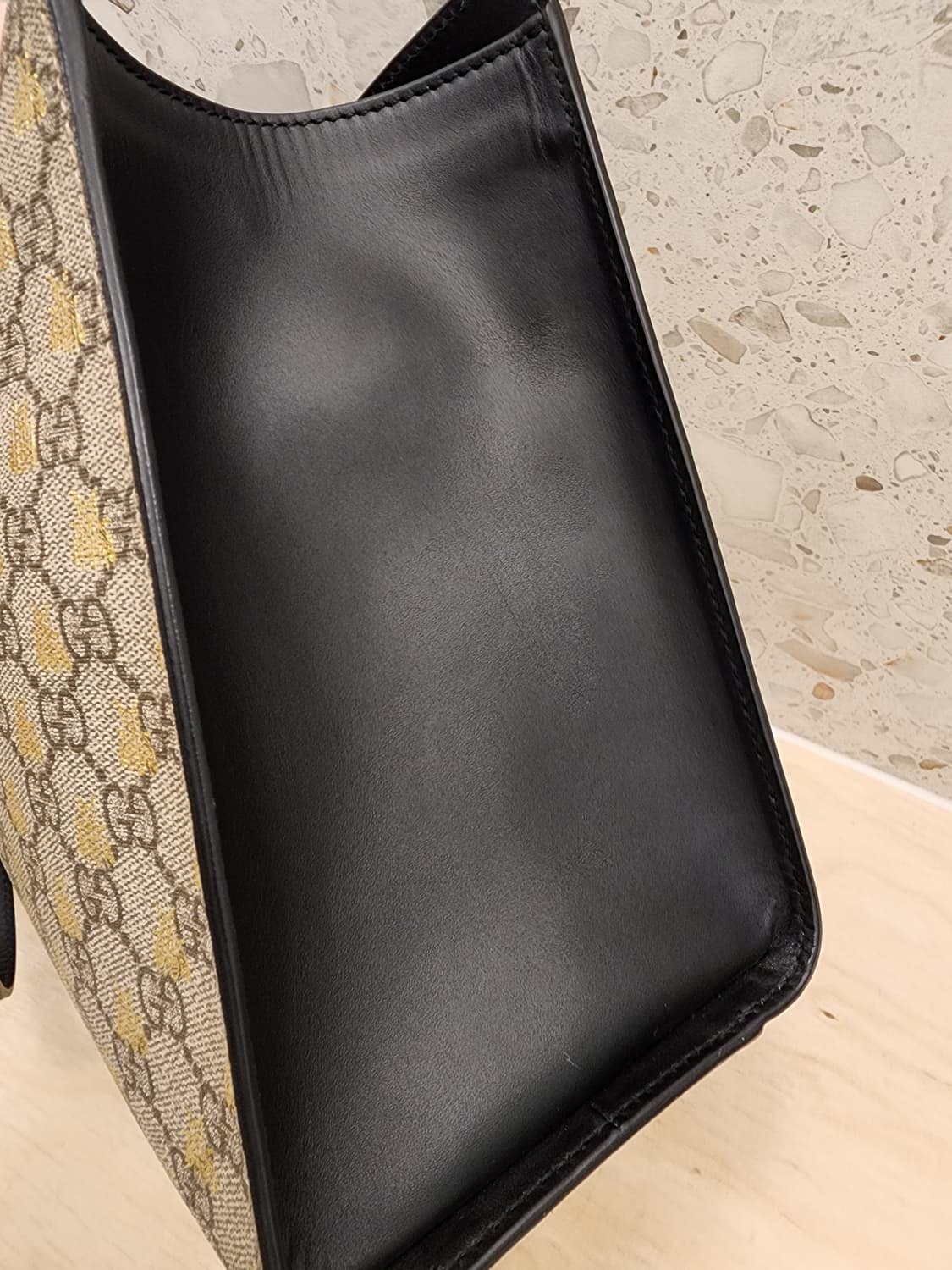 구찌 479197 꿀벌 GG 패드락 숄더백 미듐 상품이미지6