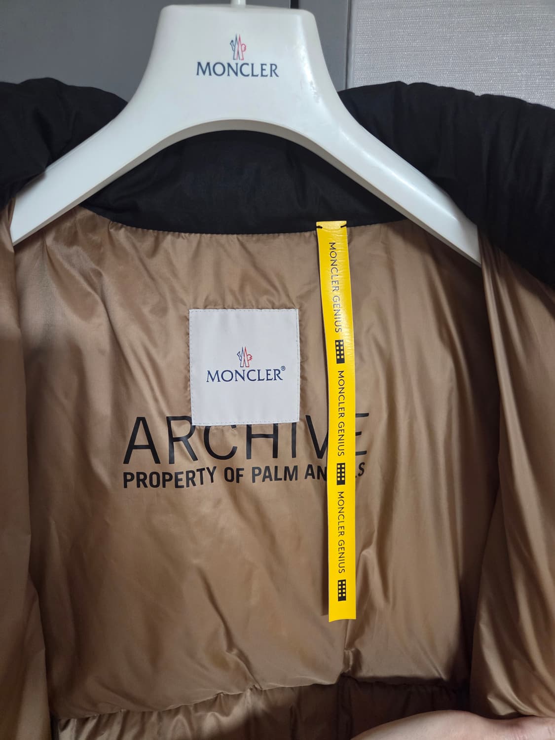 몽클레어 팜앤젤스 페딩 블랙 상품이미지7