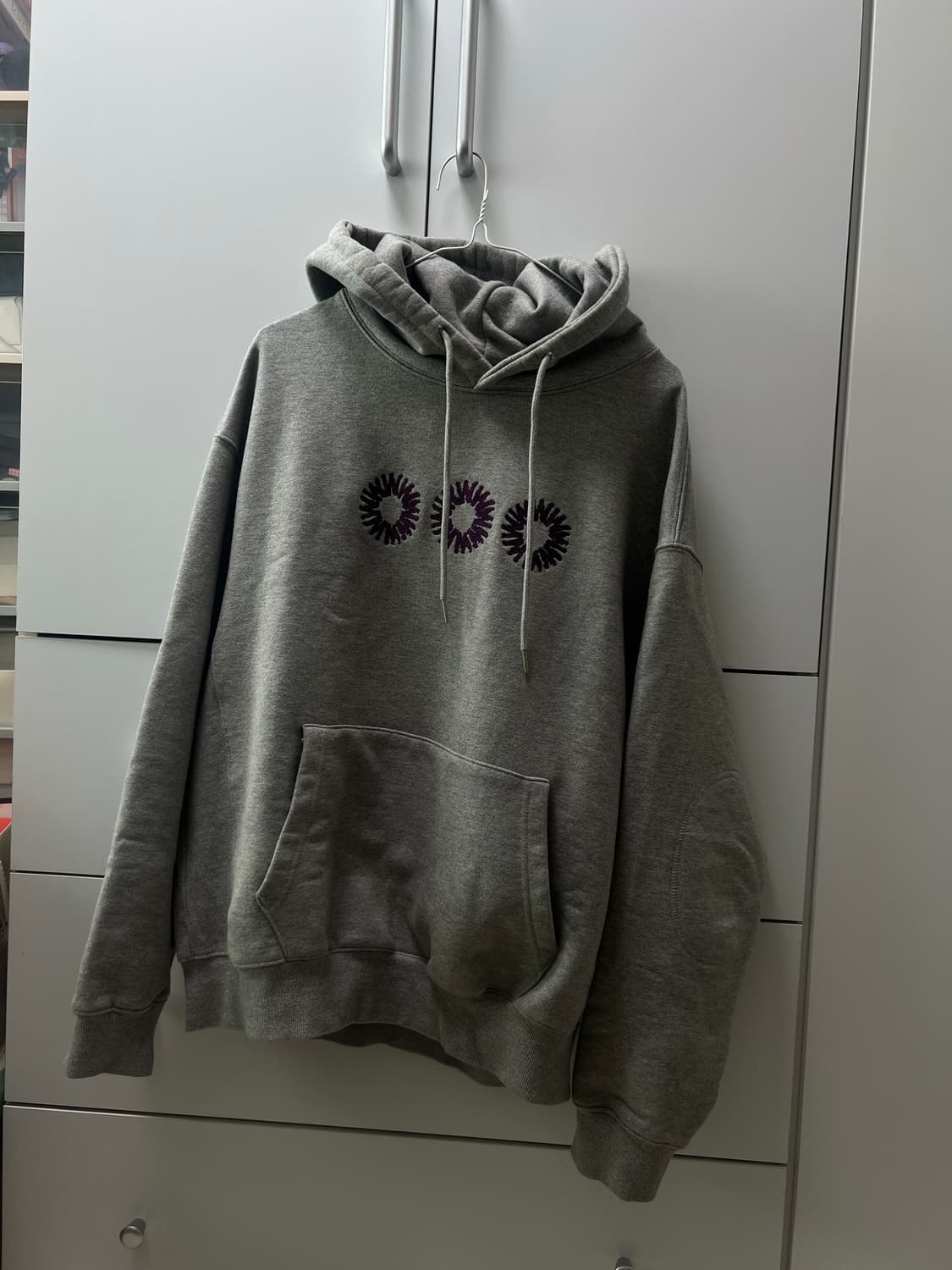 999휴머니티 엔트런스 후드티 상품이미지1