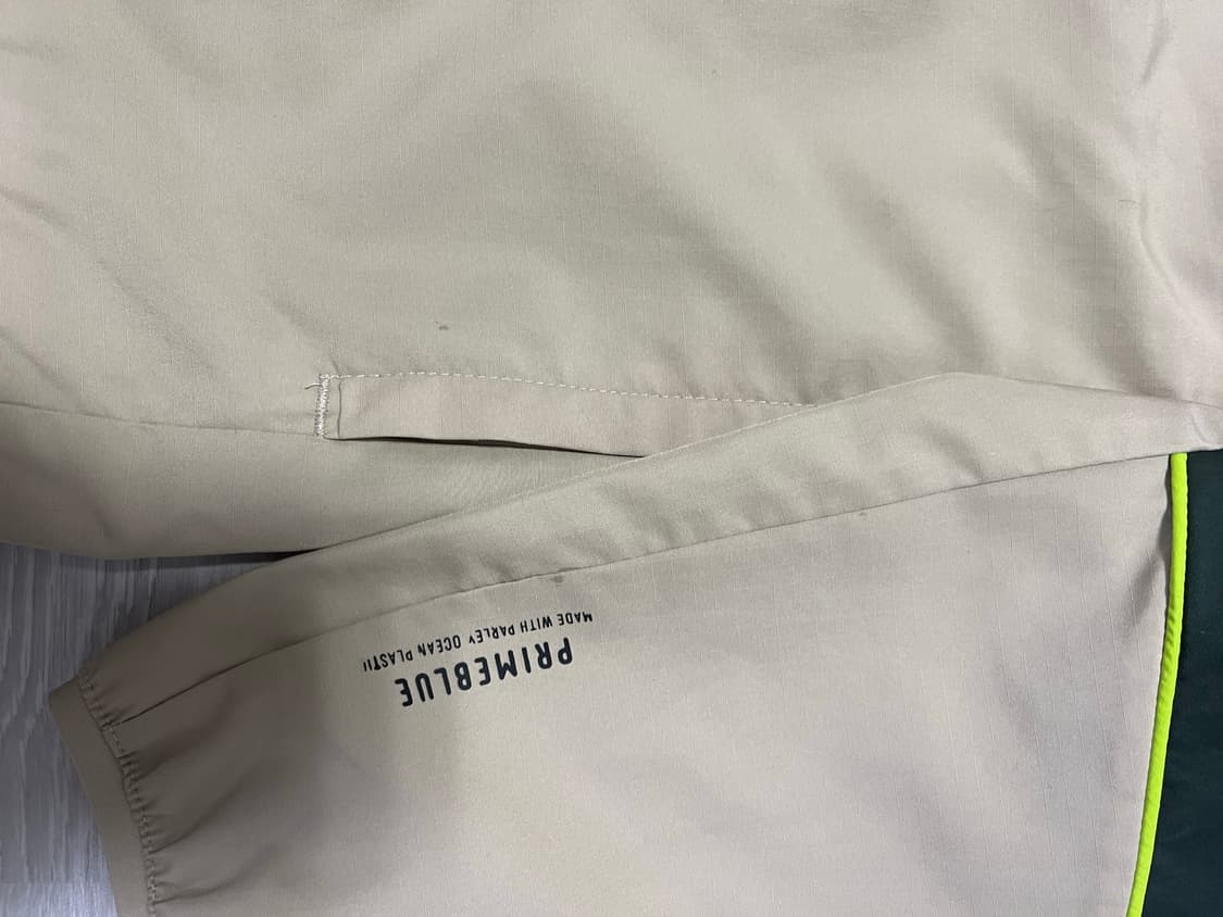 아디다스 러닝 바람막이 2XL 상품이미지3