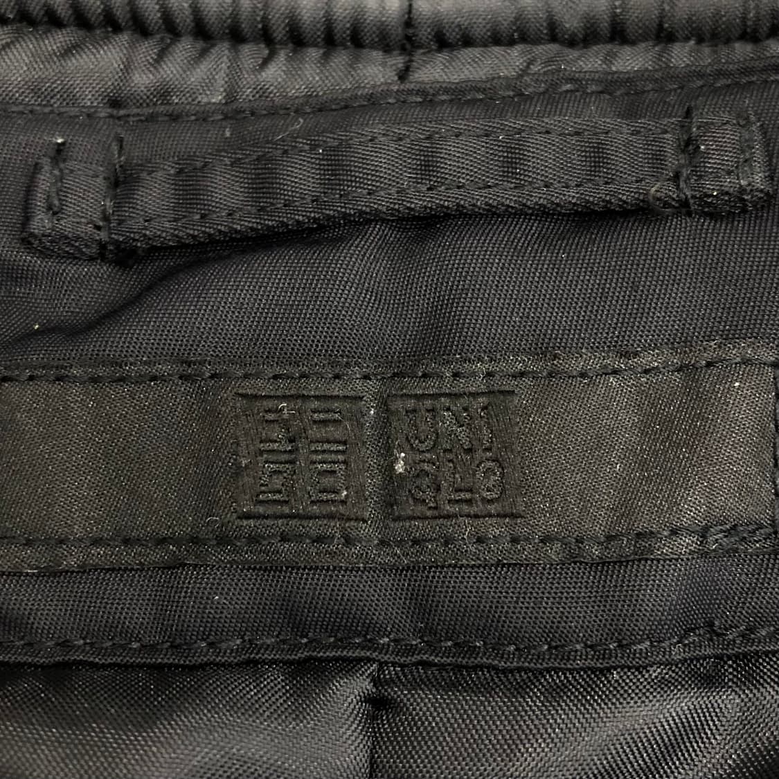 유니클로 나일론 봄버 MA-1 항공점퍼 상품이미지3