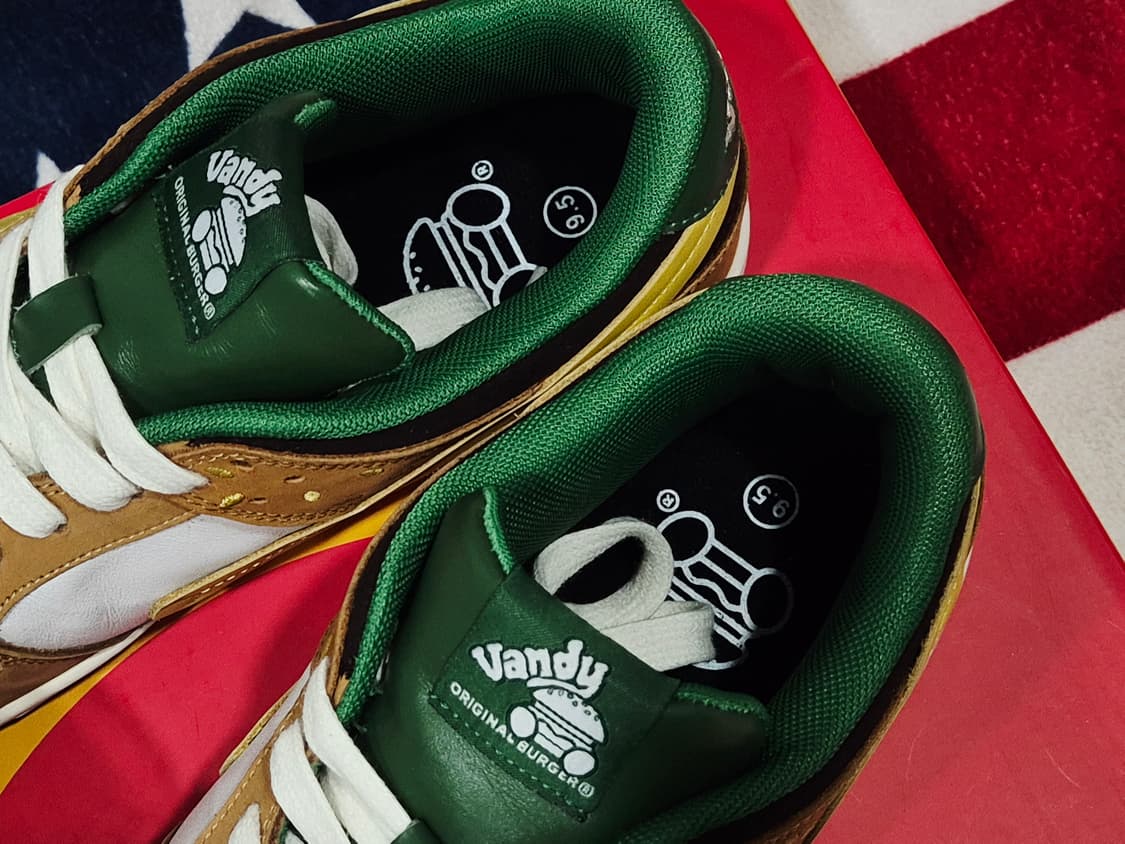 반디더핑크 스웨이드 버거슈즈 에어포스 1 베이프 상품이미지5