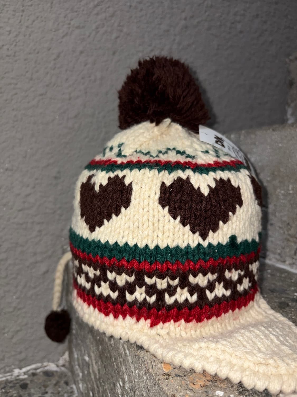 빈티지 하트 폼폼 이어플랩 상품이미지1