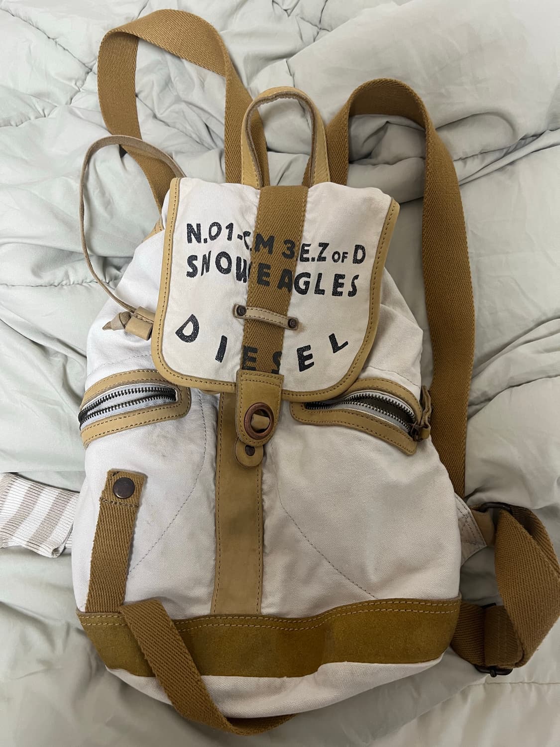 디젤 백팩 빈티지 상품이미지1