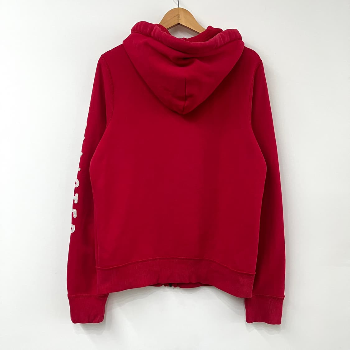 홀리스터 자수로고 레드 후드집업 상품이미지3