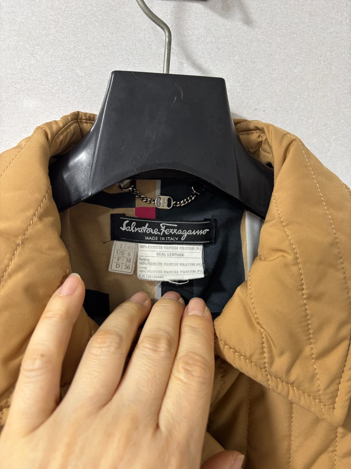 정품)살바토레 페레가모 퀄팅자켓 상품이미지3