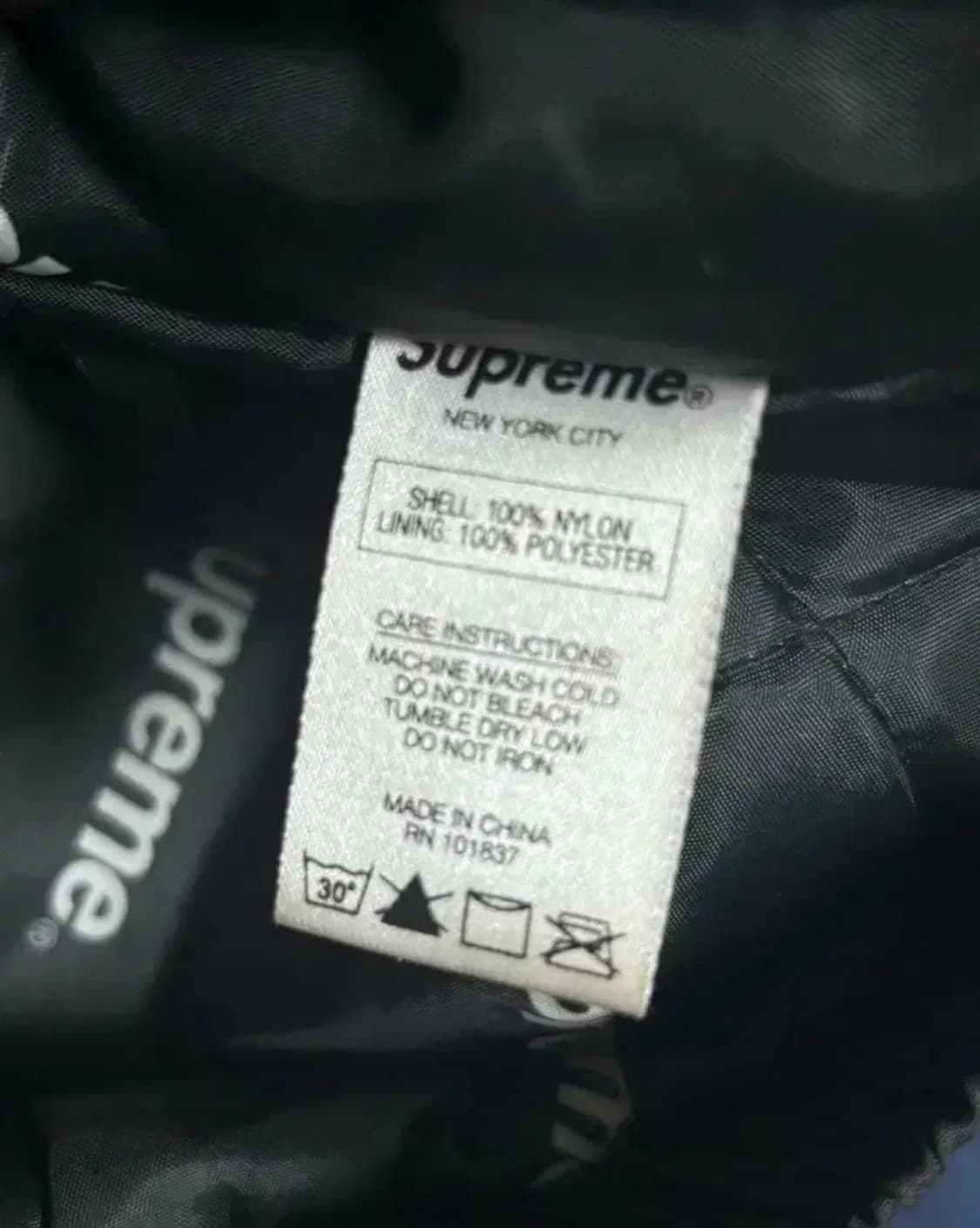 슈프림 16fw 사이드로고 패딩 상품이미지5