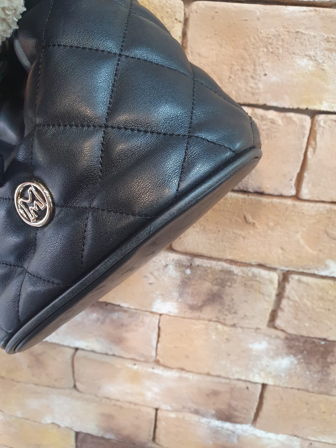 메트로시티 퀼팅버킷백 상품이미지3