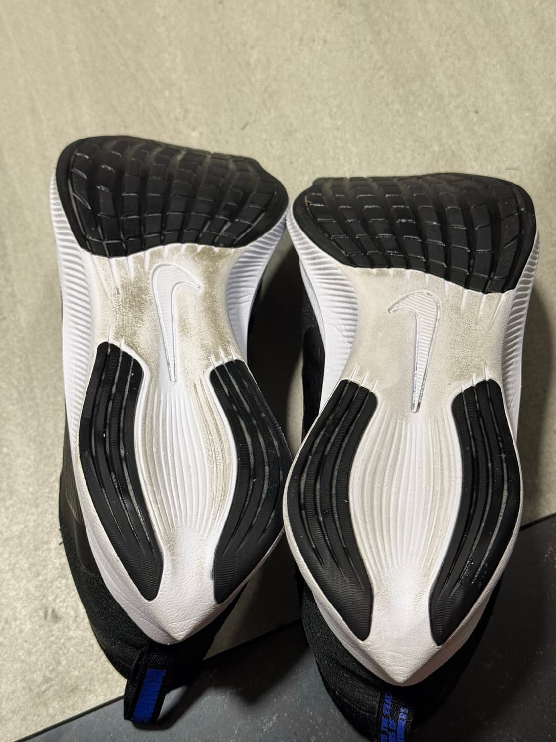 나이키 줌플라이4 295cm(상태좋음) 상품이미지8