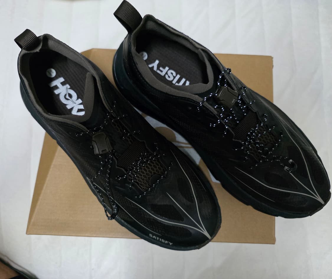 Hoka x Satisfy Mafate Speed 4 Lite Coffe 상품이미지1