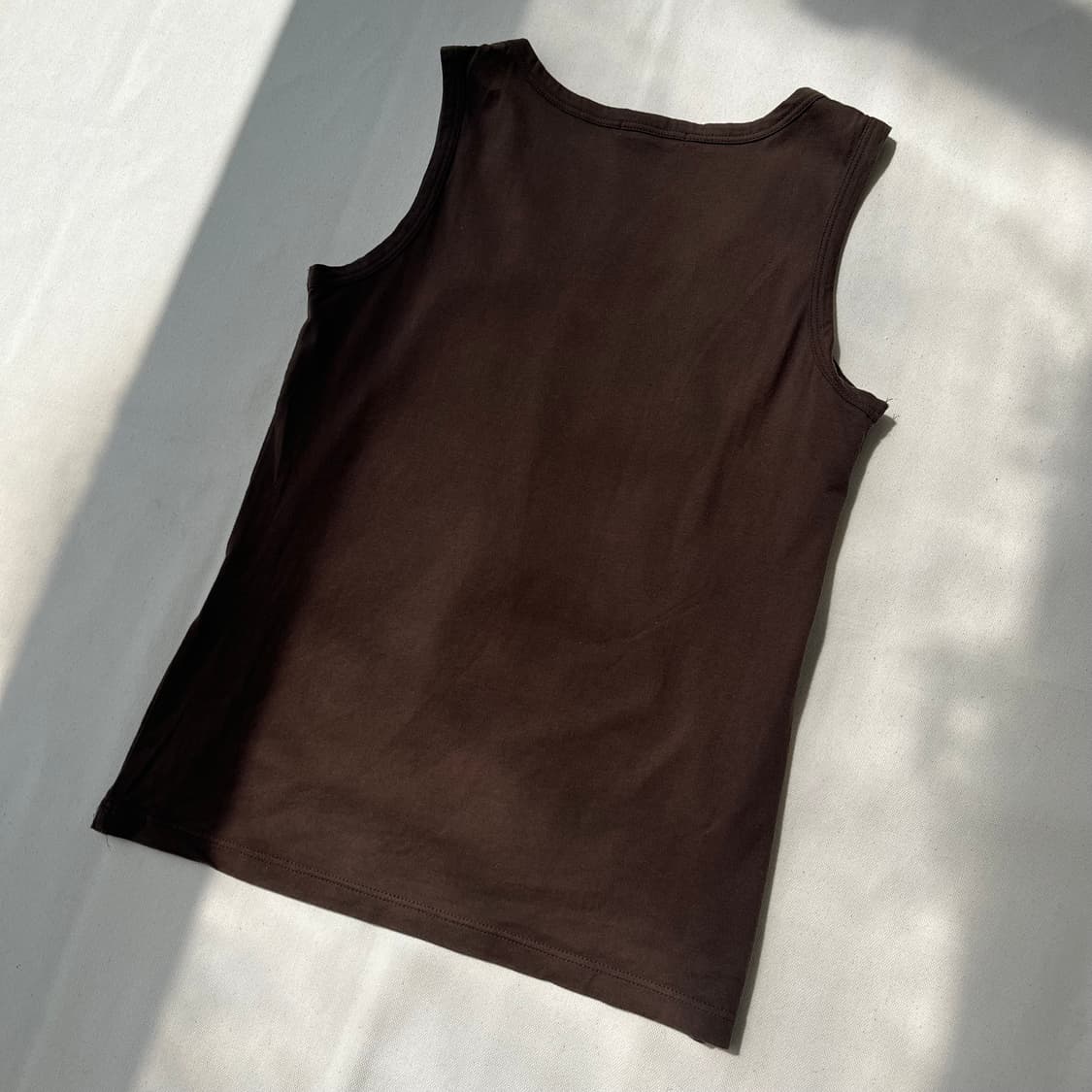 이세이미야케 텍스처 크랙 그래픽 슬리브리스 상품이미지8