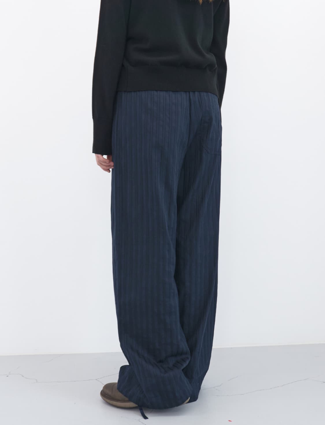 엔조블루스 펀칭 코튼 투웨이 밴딩 팬츠 (Navy) 상품이미지3