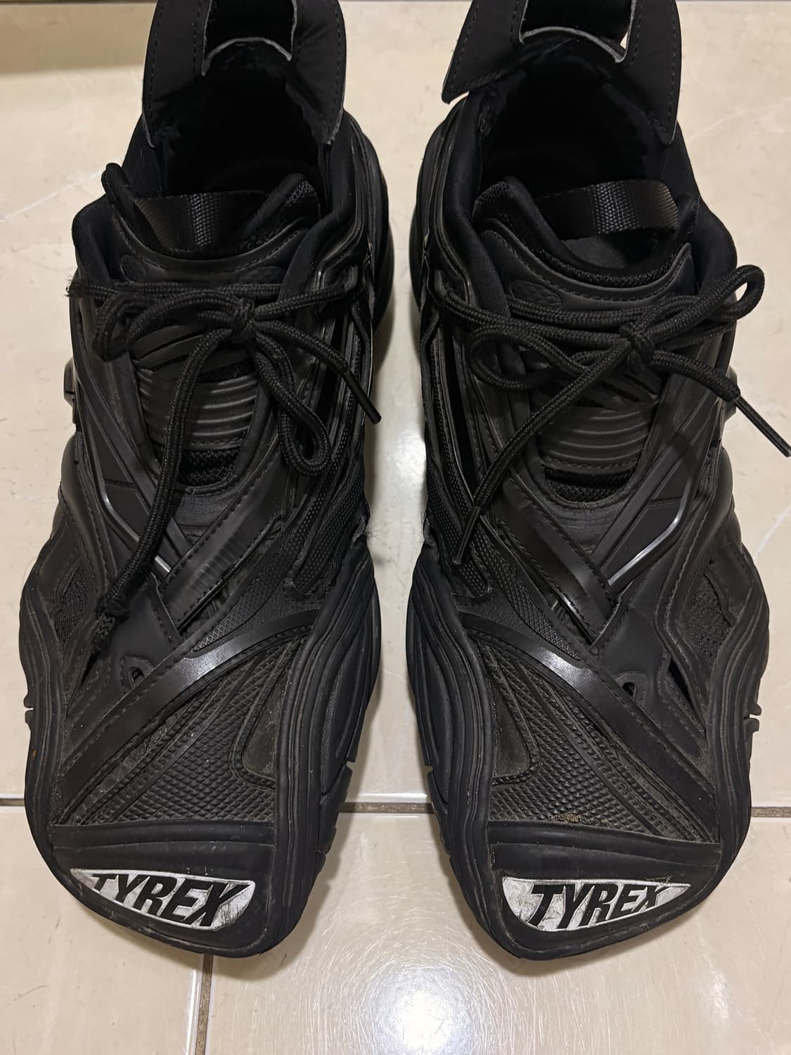 발렌시아가 타이렉스 블랙(270) 상품이미지2