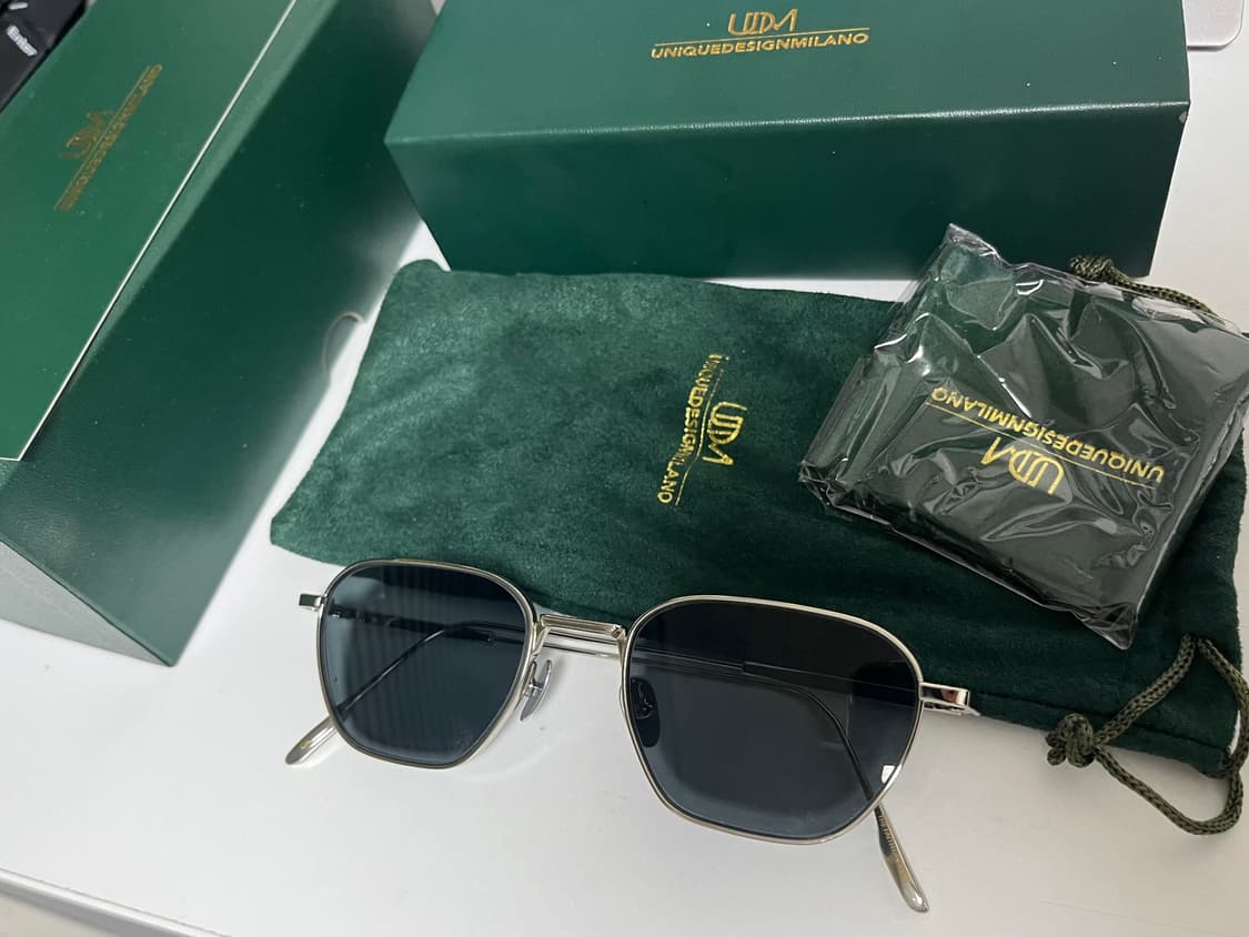 UDM(유니크디자인밀라노) DPS M1 실버 메탈테 상품이미지1