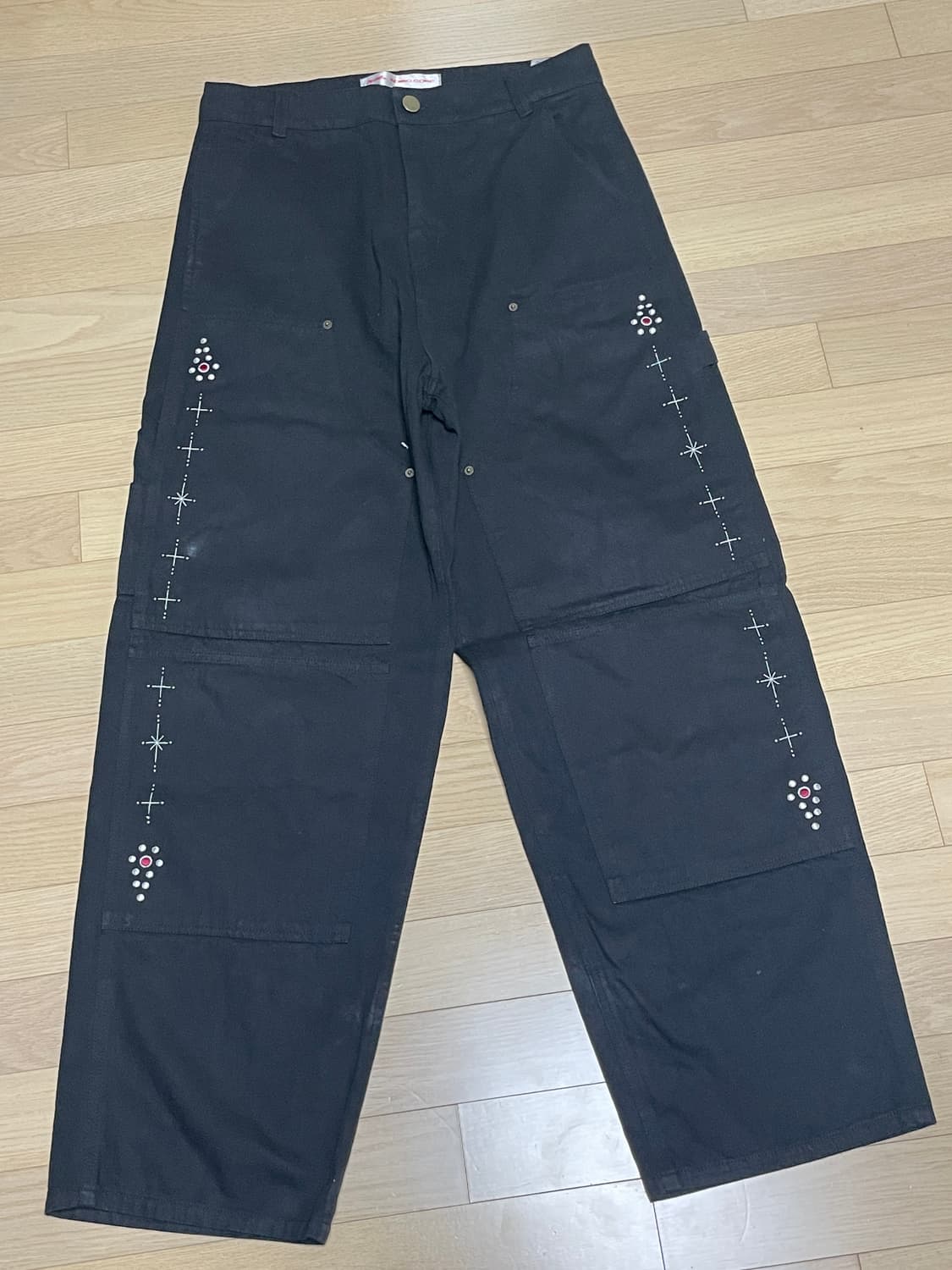 아오이로 Fake Stud Cutted Double Knee Pants 상품이미지1