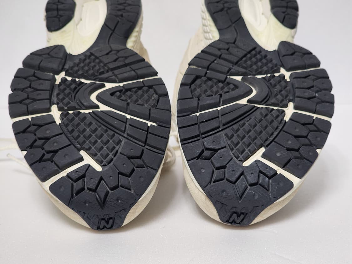 뉴발란스 2002R 아이보리 260mm 상품이미지9