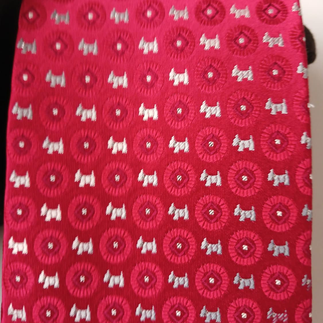 피에르 발망 실크 강아지 모티브 넥타이 9.3cm A+등급 A19806
 상품이미지7