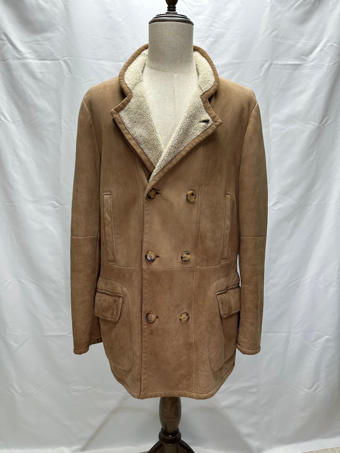 브루넬로쿠치넬리 더블 브레스티드 시어링 무스탕 XL 판매 상품이미지1