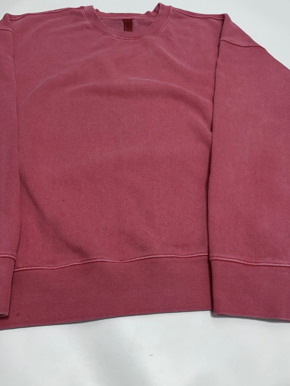 어텐션로우 피그먼트 헤비 맨투맨 상품이미지4