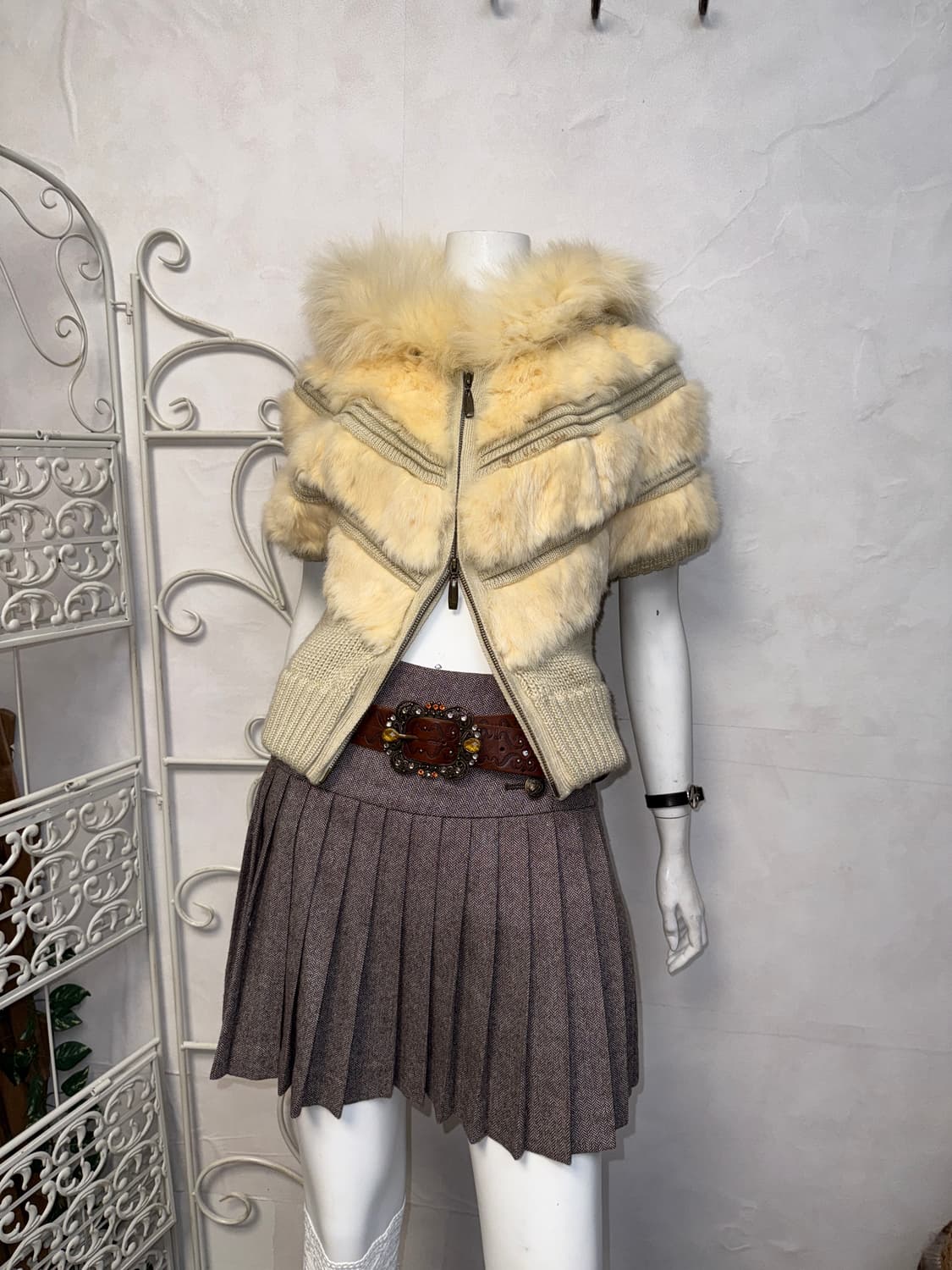 Beige rabbit&fox fur two ways half 후드집업  상품이미지1
