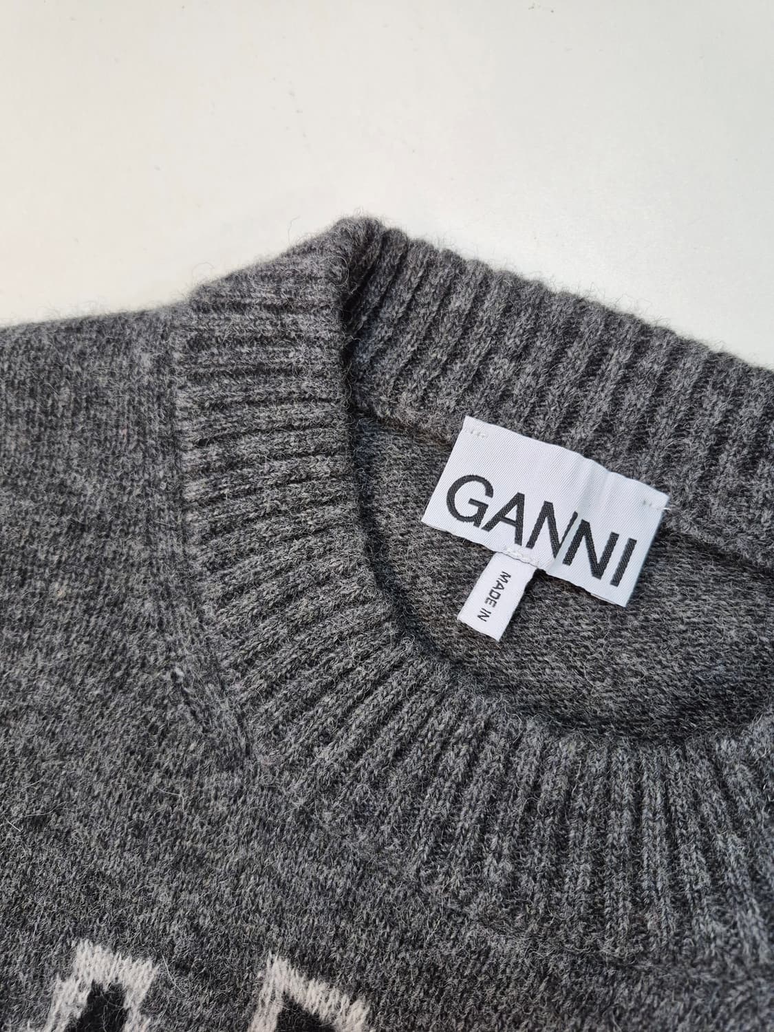 가니 GANNI 곰돌이 스웨터 상품이미지7