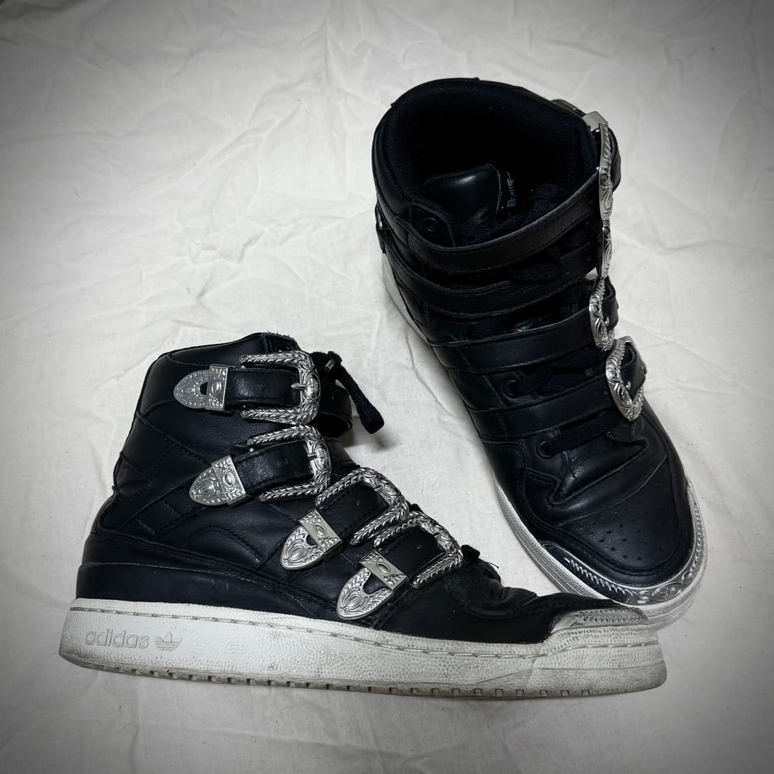 아디다스 제레미스캇 웨스턴 버클 하이탑 상품이미지1