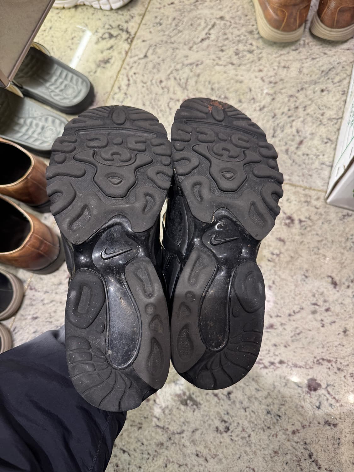 에어맥스 쿠키니 블랙 280 상품이미지3