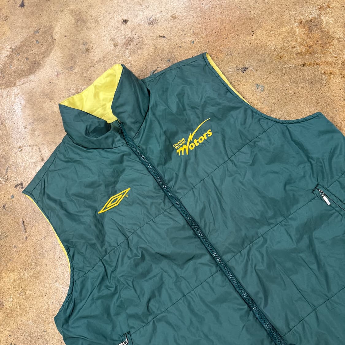 [정품] 엄브로 전북 현대 모터스 양면 패딩조끼 b14 상품이미지1