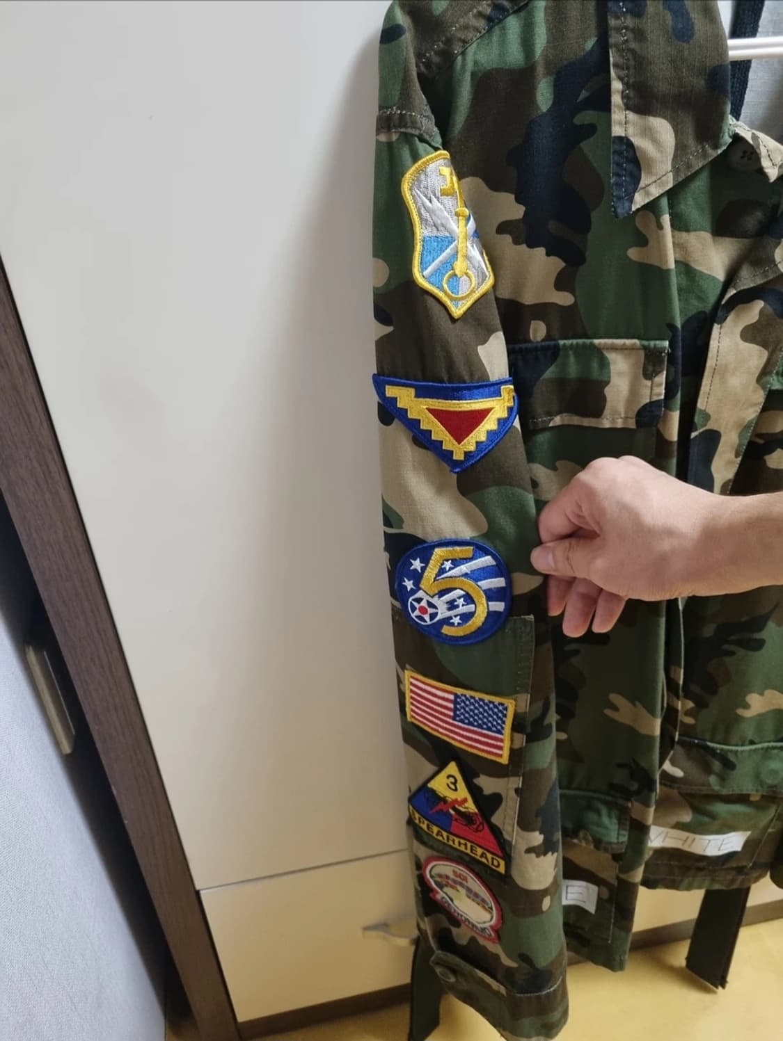 오프화이트.카모플라쥬 자켓 상품이미지4