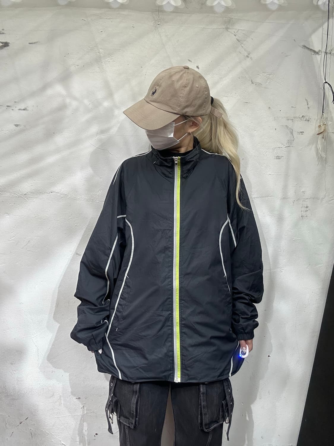 일본판 데상트 블랙 오버핏 바람막이 올드스쿨 트랙 자켓 XL 상품이미지2