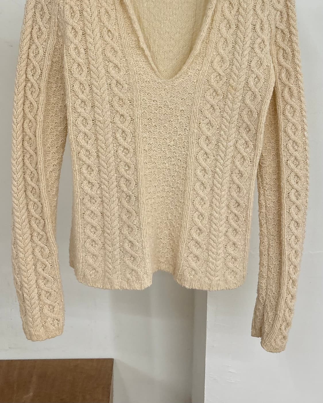 폴로 진스 아이보리 케이블 브이넥 니트 상품이미지5