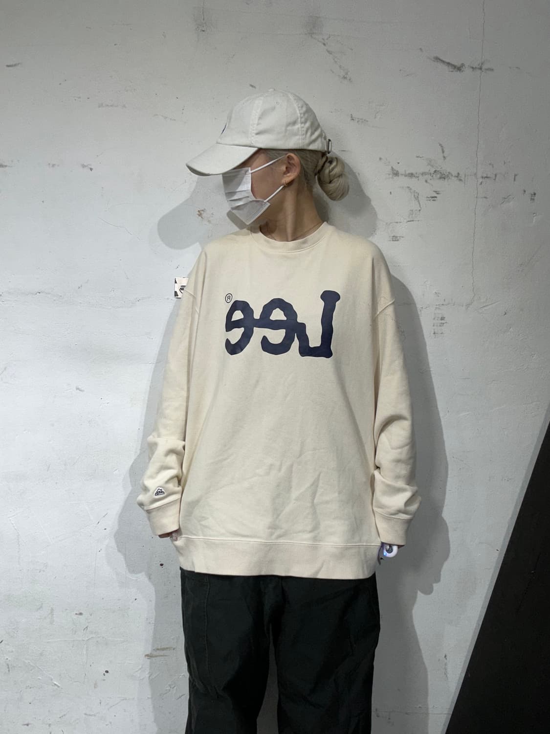 리 아이보리 빅 로고 오버핏 맨투맨 XL 상품이미지2