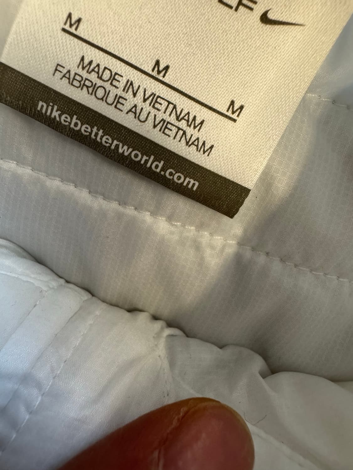 나이키 스우시 경량패딩 처분 대장급  상품이미지3