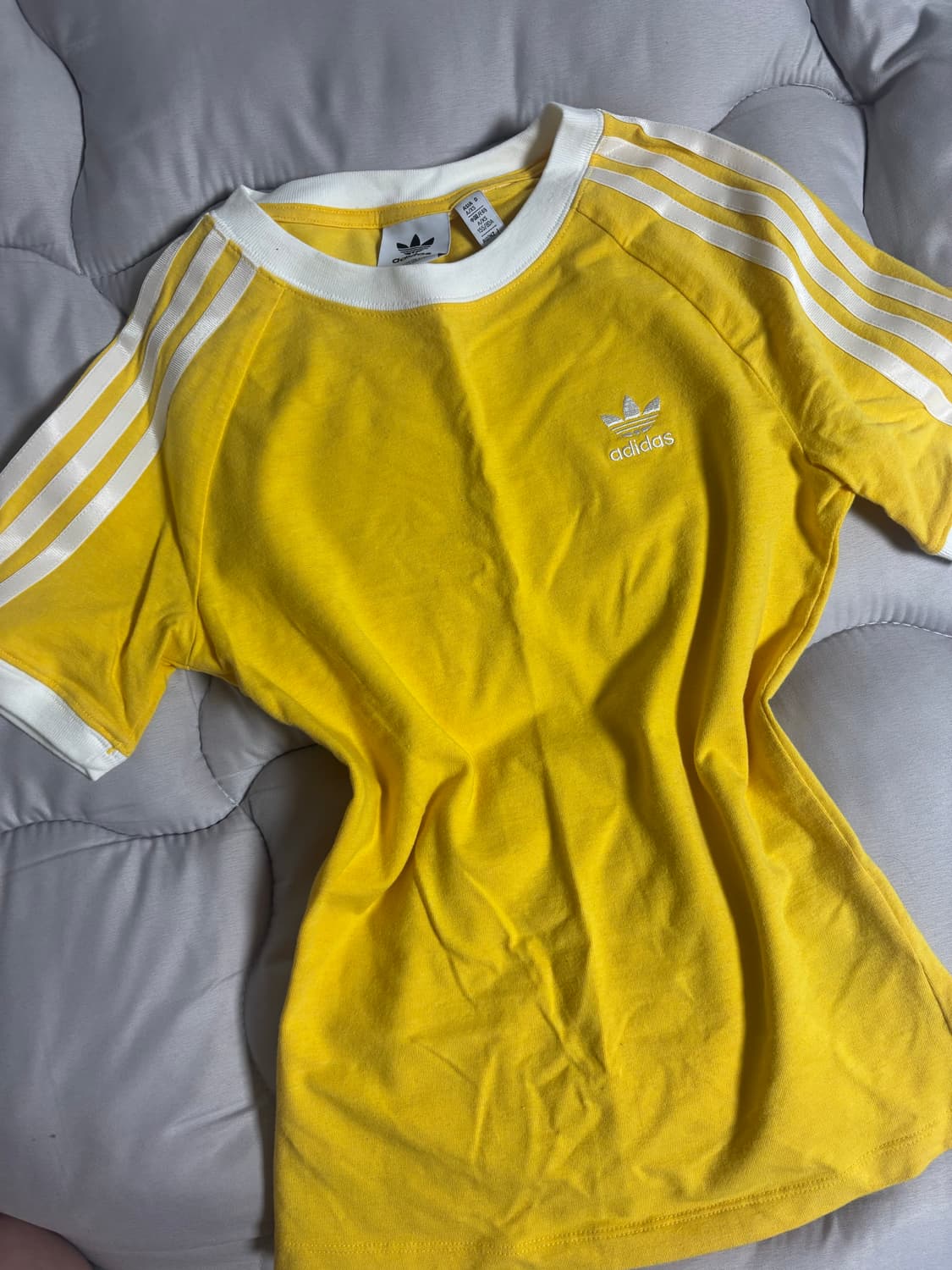 아디다스 노란색 반팔 상품이미지2