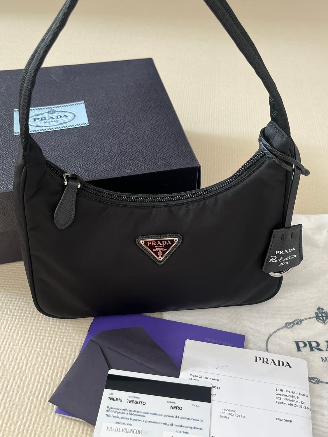 정품 프라다 리나일론 미니백 상품이미지2