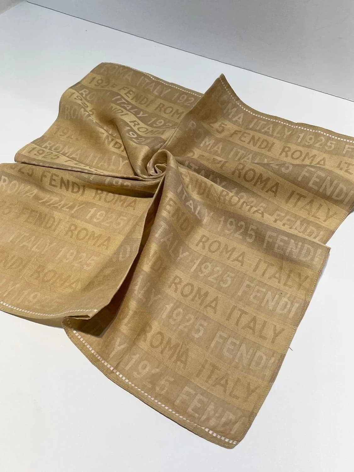 펜디 FENDI 00s 로고 패턴 쁘띠 손수건 A1222 상품이미지2