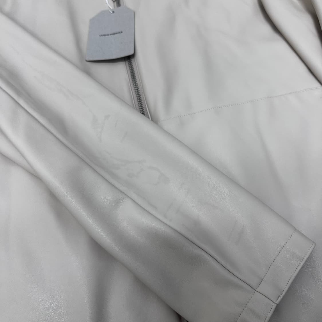 [새상품] 라퍼지스토어 아이보리 가죽 자켓 M 상품이미지4