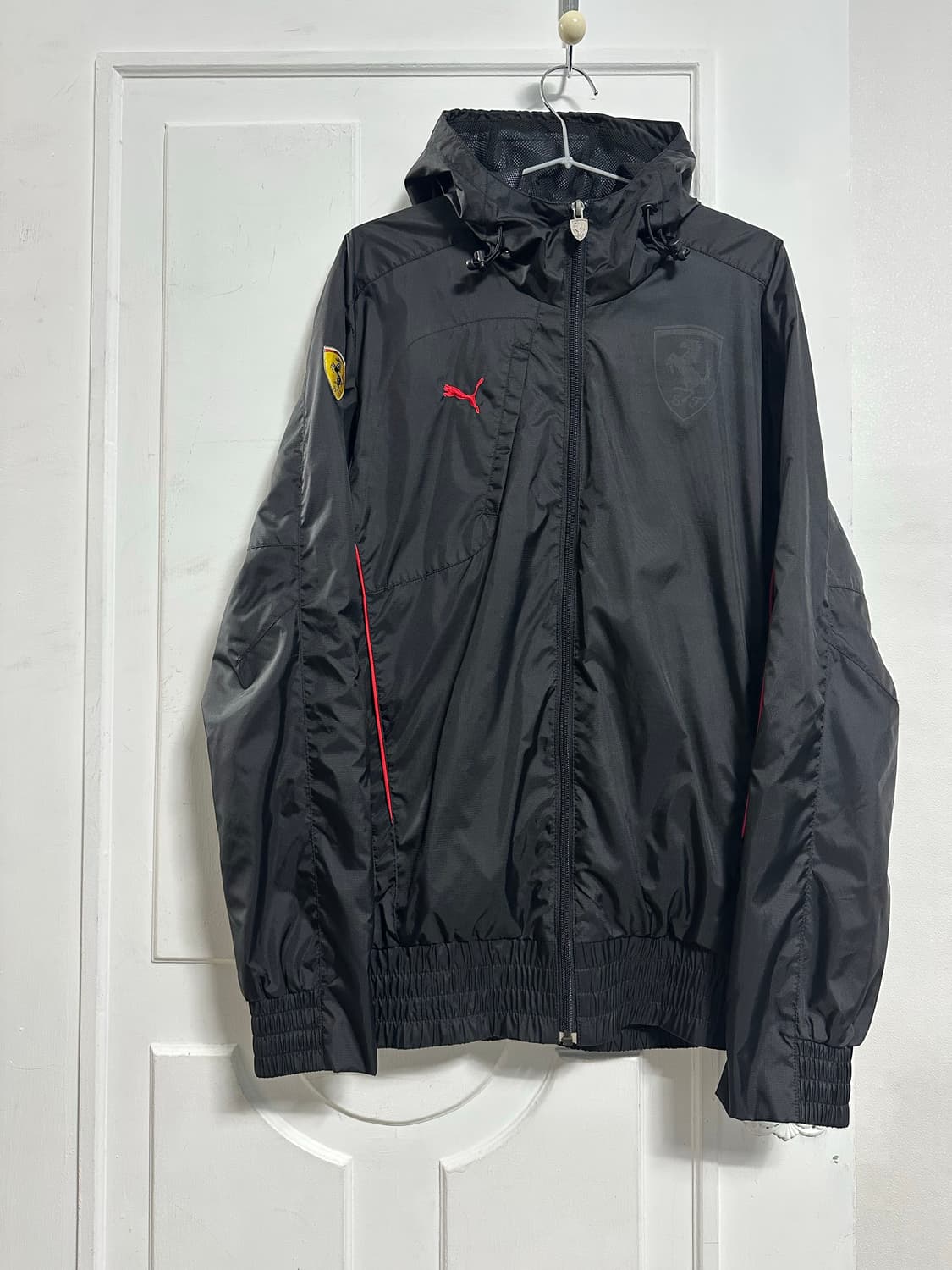 푸마 페라리 바람막이 상품이미지1