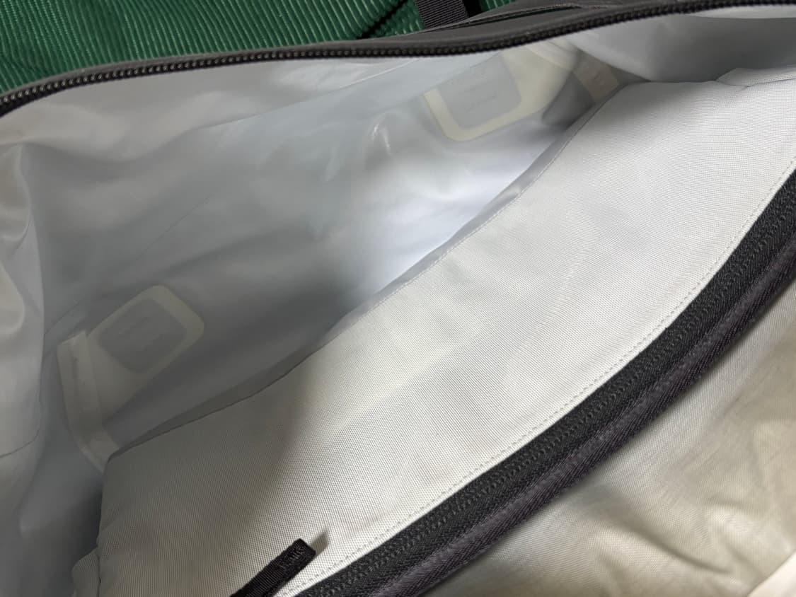 아크테릭스 그랜빌 10 캐리어 백 상품이미지4