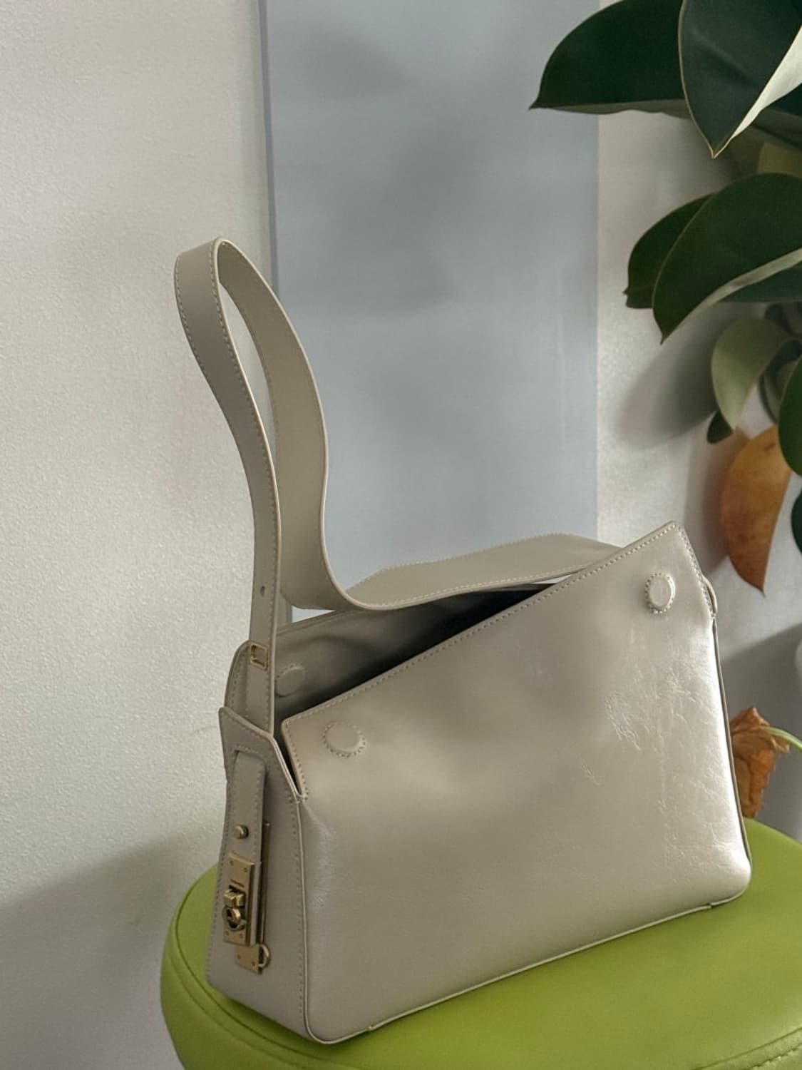 새제품) 아카이브앱크 클립포드 소가죽 백 상품이미지1