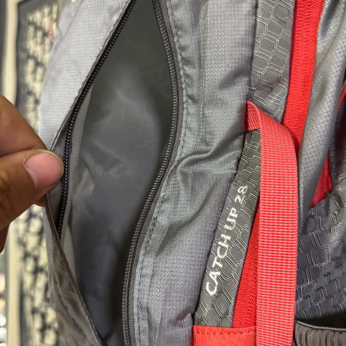 블랙야크 캐치업 28L 등산 배낭 그레이/레드 상품이미지3