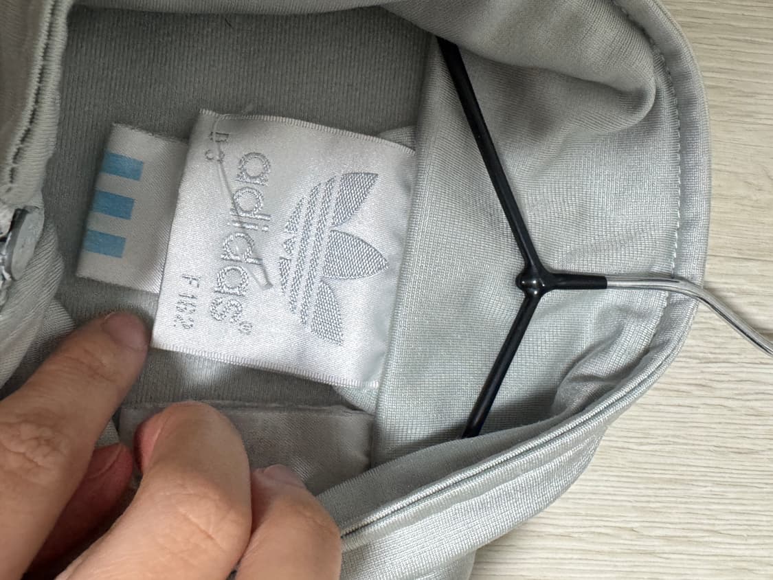 아디다스 트랙탑 그레이 옐로우 라인 상품이미지3