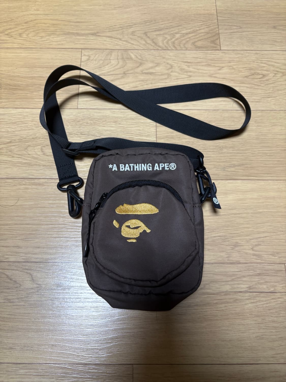 베이프 에이프 헤드 미니 백 브라운 상품이미지2