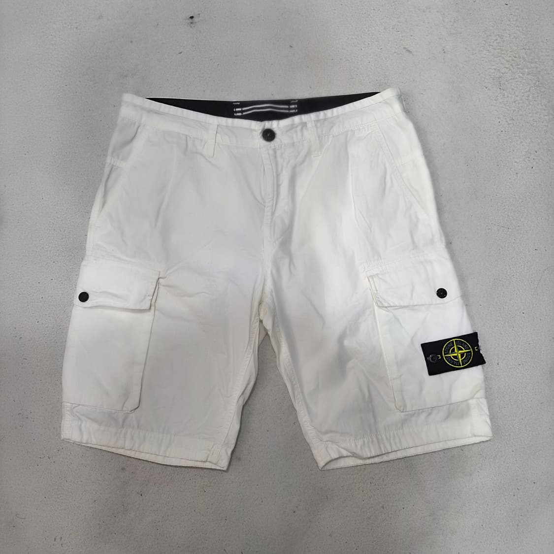 스톤아일랜드  카고반바지33 상품이미지1