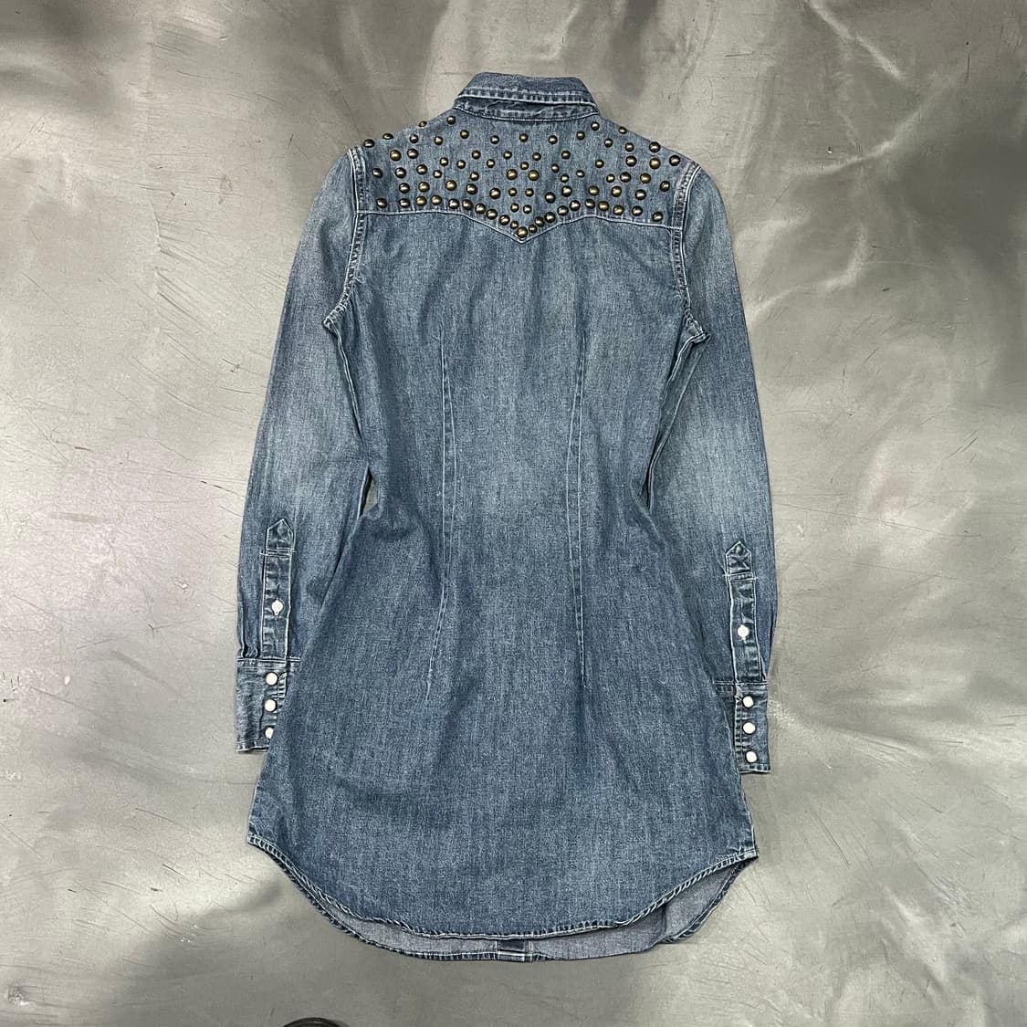  데님앤서플라이 스터드 데님 셔츠 원피스 y16831 상품이미지2