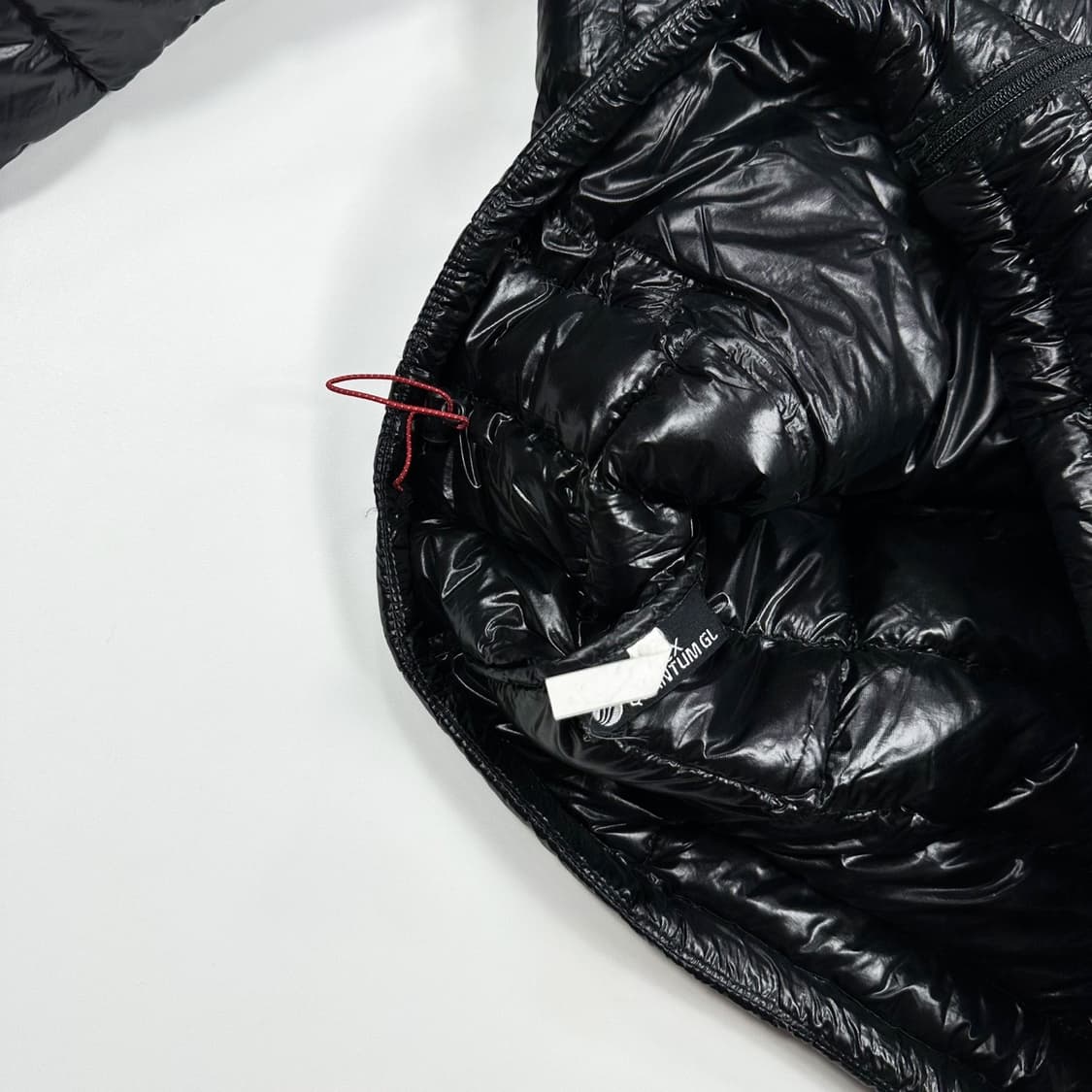 노스페이스 유광 블랙 경량패딩 점퍼 (XS 여성추천) 상품이미지6