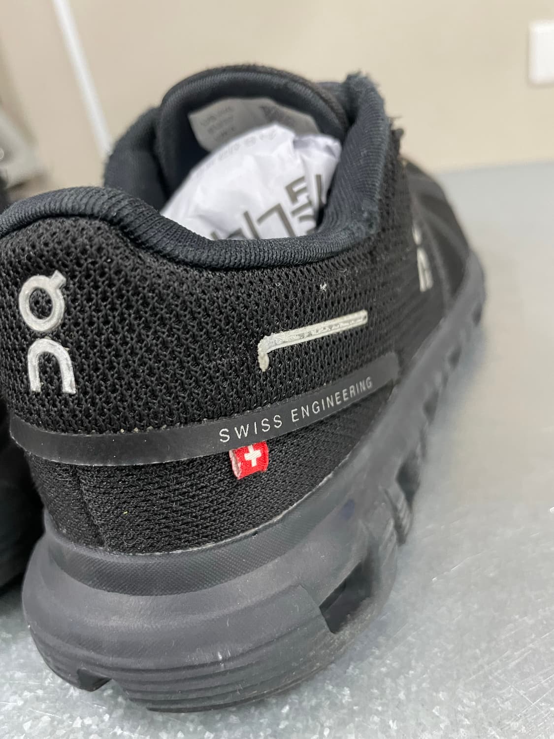 온 러닝 클라우드 6 블랙 230 상품이미지9