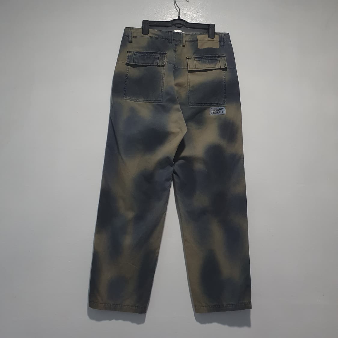 M) 디스이즈네버댓 신형 22ss 스프레이 페인트 타이다이 퍼티그 팬츠 상품이미지9